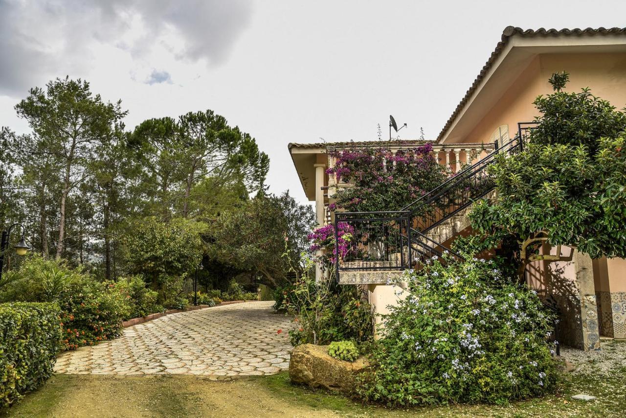 Agriresort Villa Bentivoglio Piazza Armerina Bagian luar foto